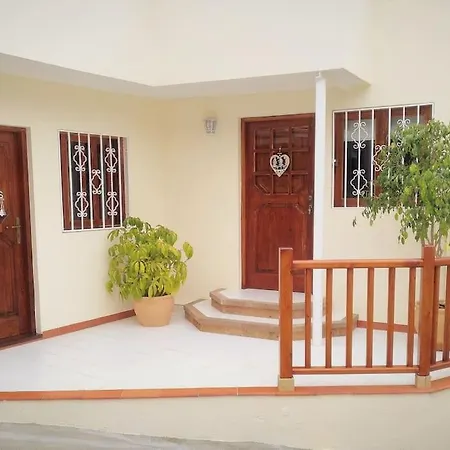 Casa Nogal بيت للعطل
